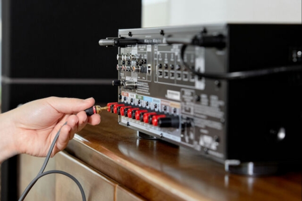 Understanding Receiver Ports and Connections